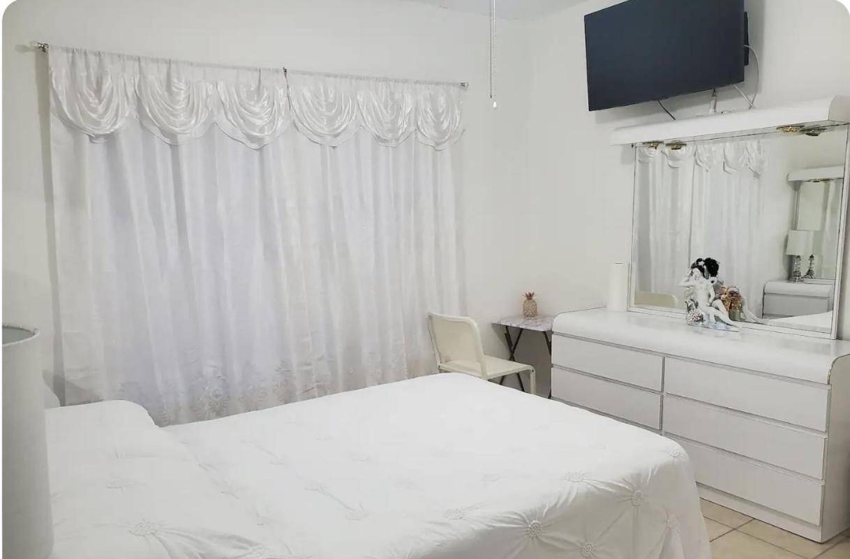B1 Best Value On Private Bedroom With Private Bathroom In Little Havana, Miami Extérieur photo