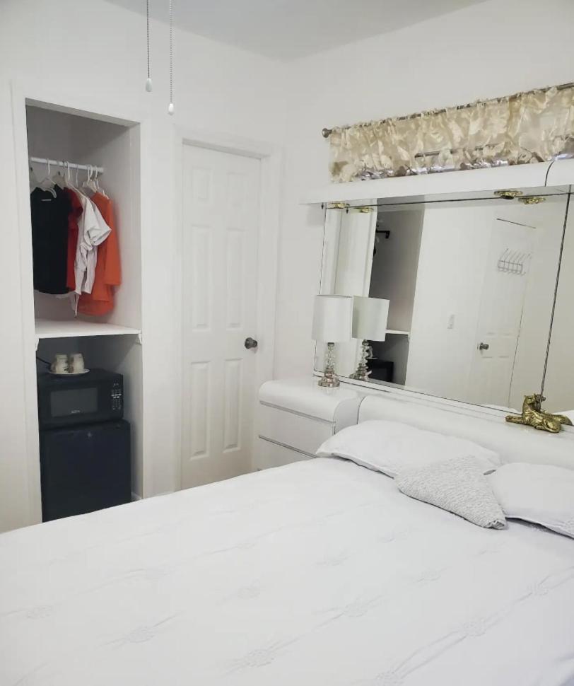 B1 Best Value On Private Bedroom With Private Bathroom In Little Havana, Miami Extérieur photo